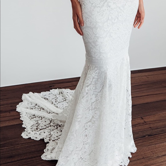 Grace Loves Lace “The Hart” Bridal Gown - Picture 6 of 15